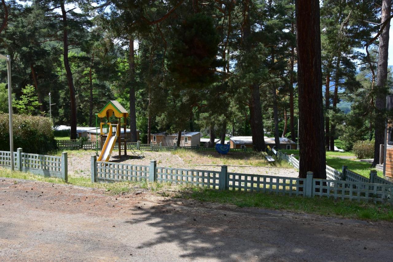 Camping Domaine Du Lac Chambon มูรอล ภายนอก รูปภาพ