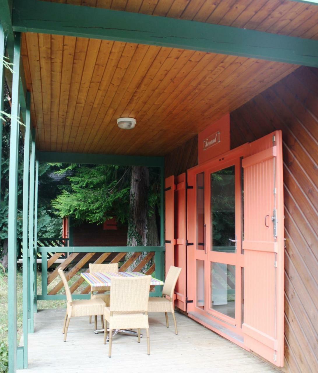 Camping Domaine Du Lac Chambon มูรอล ภายนอก รูปภาพ