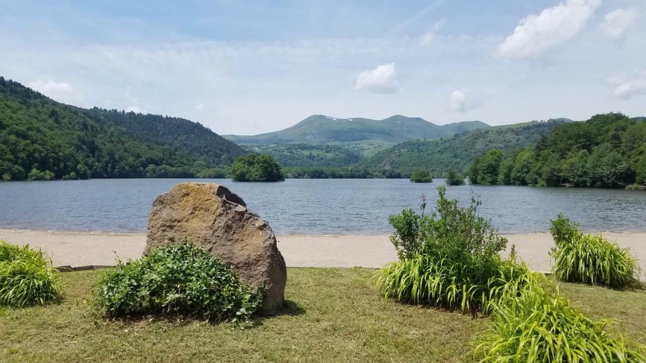 Camping Domaine Du Lac Chambon มูรอล ภายนอก รูปภาพ