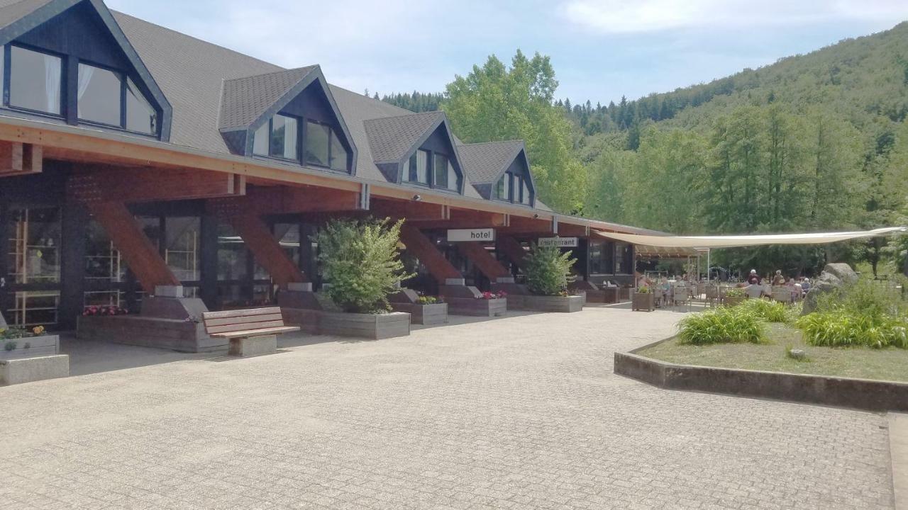 Camping Domaine Du Lac Chambon มูรอล ภายนอก รูปภาพ